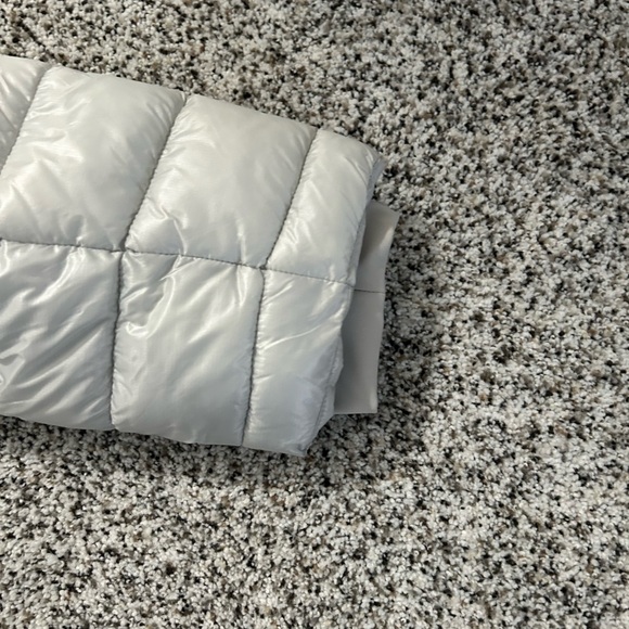 Swiss Tech Coat. Light Gray Size: XL - Picture 9 of 11